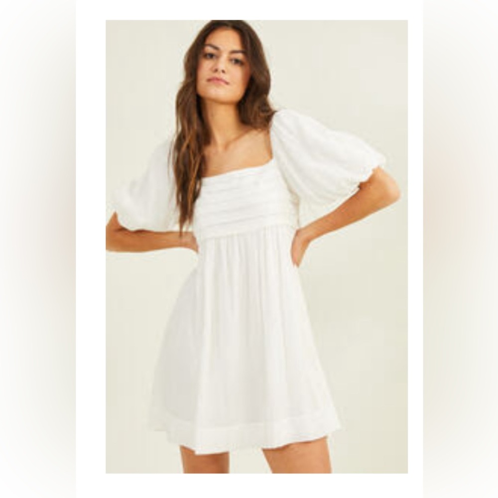 White mini flowy dress